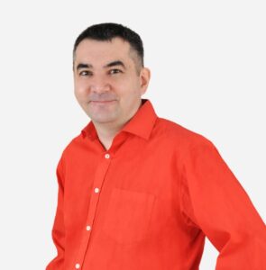 Рустам Мукашев